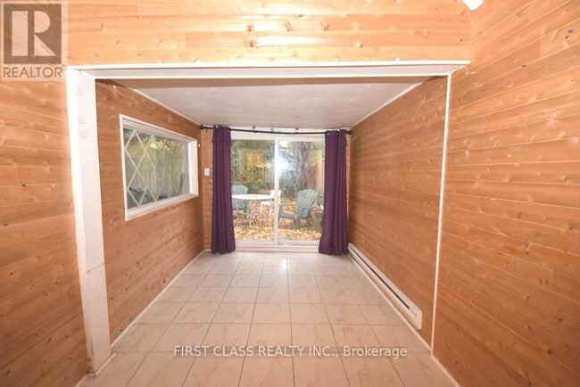 Photo - 192 Major St