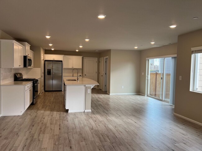 Photo - Beautiful 3 Bedroom Townhome in Dupont