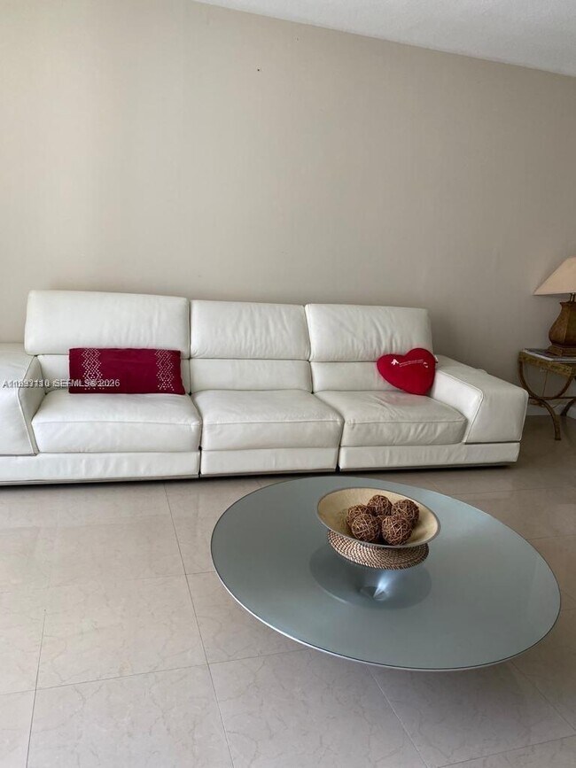 Photo - 2775 NE 187th St Unit 330