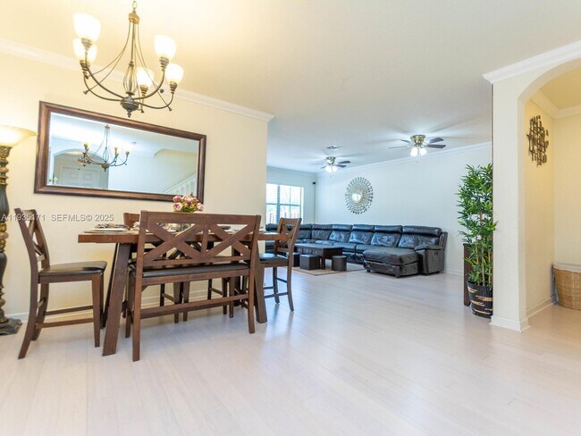 Photo - 12320 S Village Cir