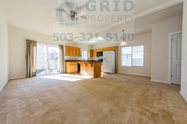 Beautiful 3BR Townhome - Beautiful 3BR Townhome