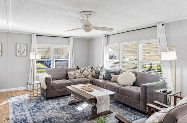 Photo - 407 Cape Florida Way