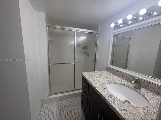 Photo - 16171 Blatt Blvd Unit 408