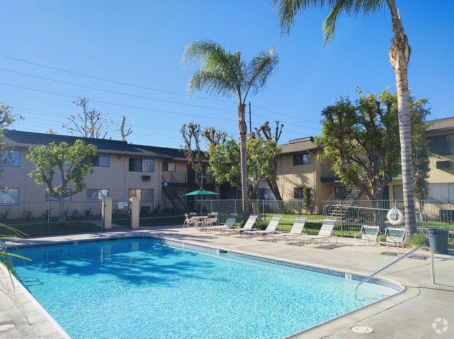 Pool - Sierra Gardens Rental