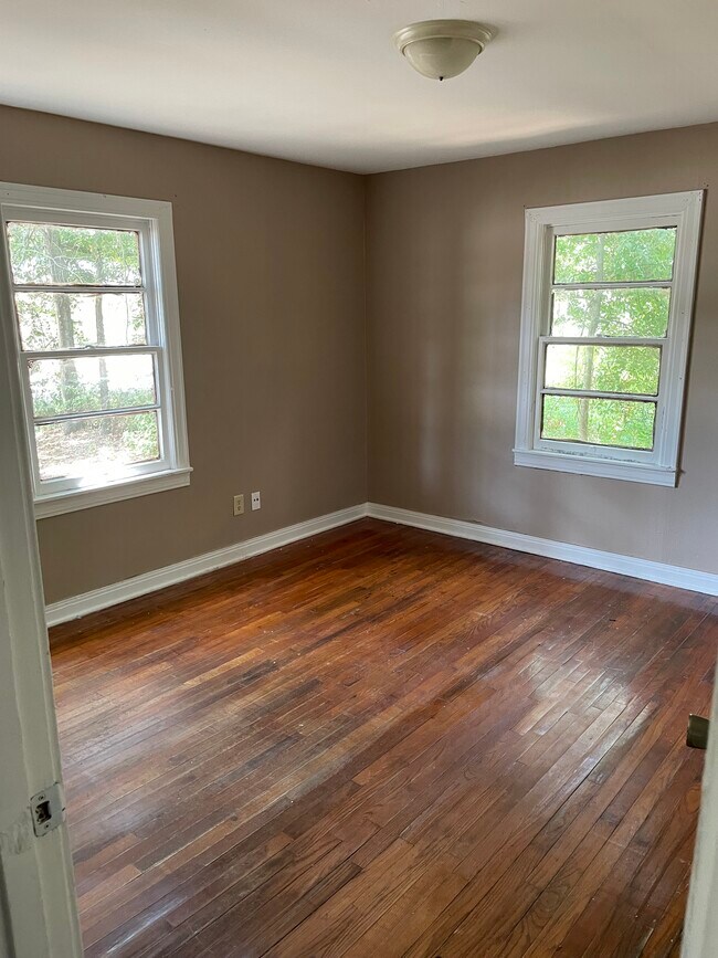 1626 E Sullenberger Ave House House Rental in Malvern, AR