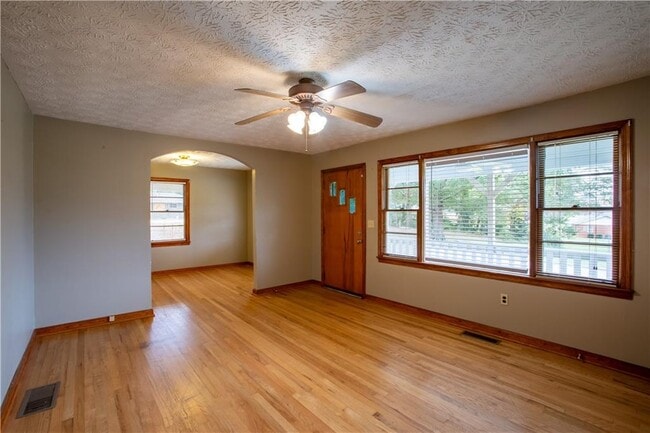 Photo - 133 Nelson St