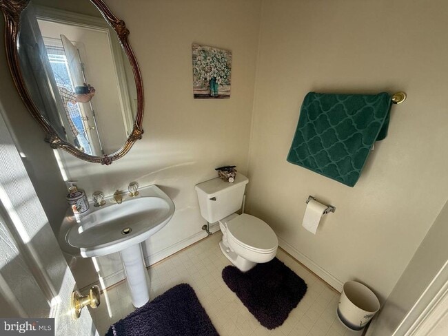 Photo - 2292 Canteen Cir