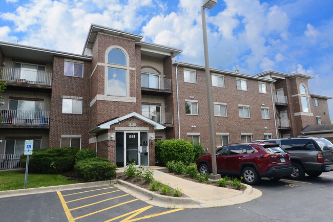 Building Photo - 881 N Swift Rd Unit 105