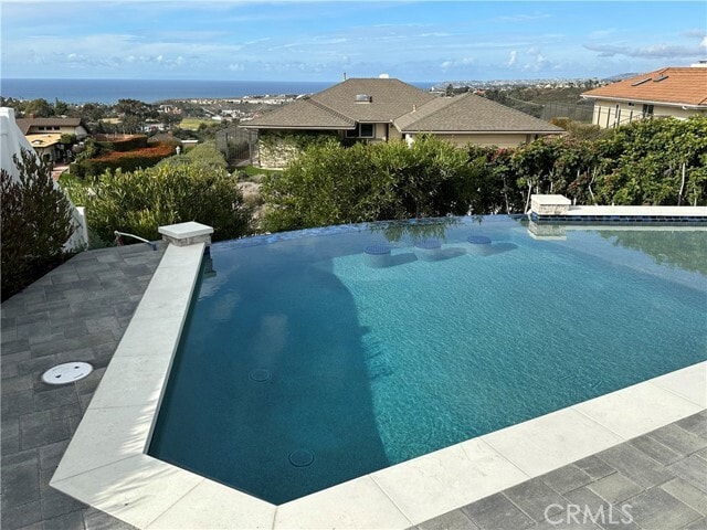 946 Avenida Presidio