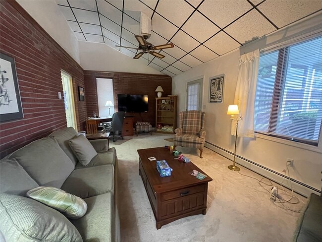 Photo - 1392 Marshland Rd