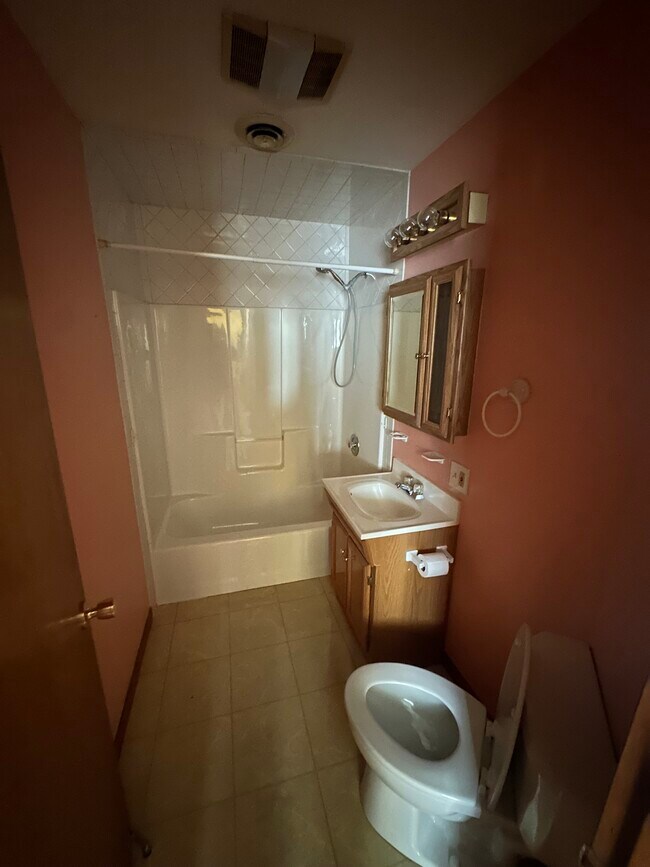 Photo - 7349 Waldman Ave