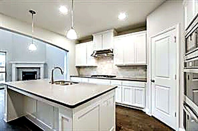 Photo - 2212 Long Park Ave
