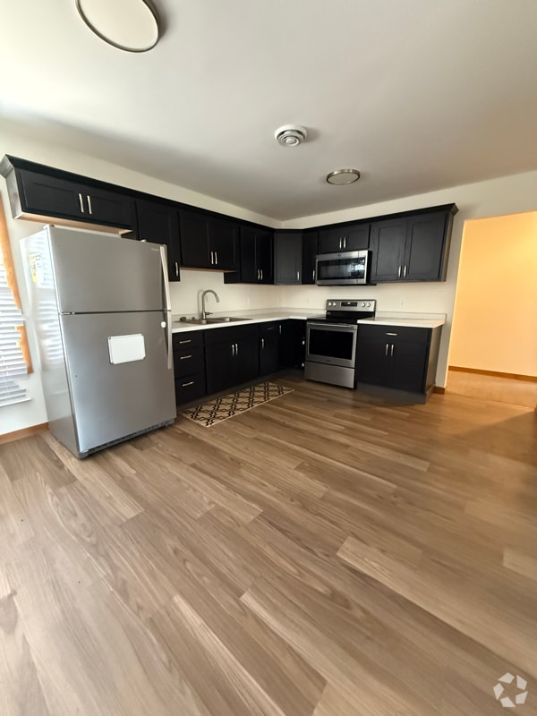 Building Photo - 901 9th St SW Rental