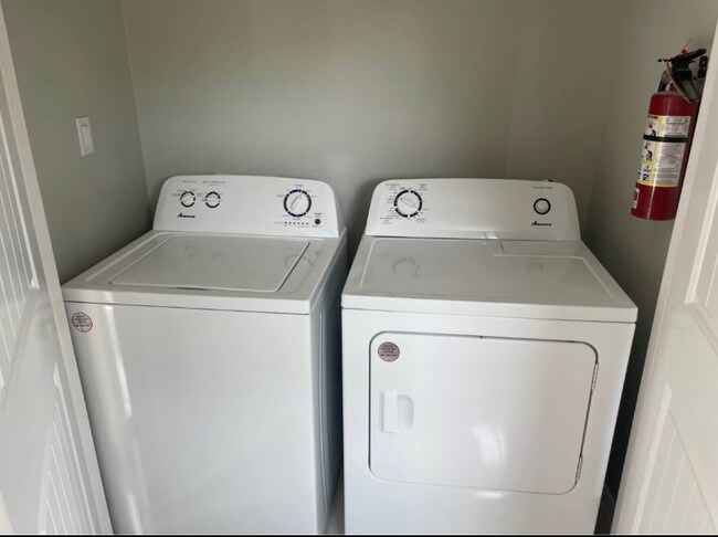 Photo - 201 W Rutherford Ave Apartamento Unidad 1