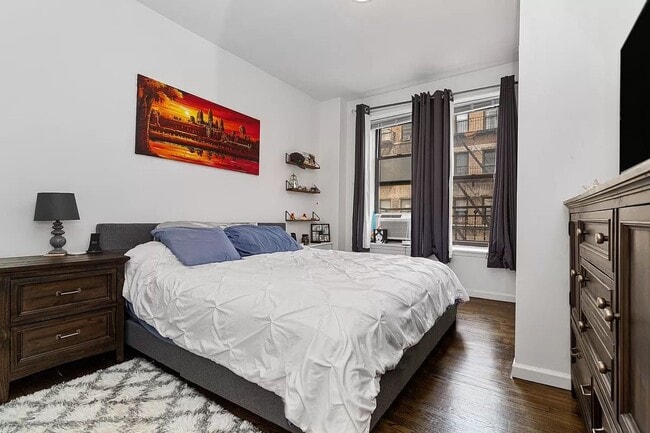 Photo - 6 W 107th St Unit 3C