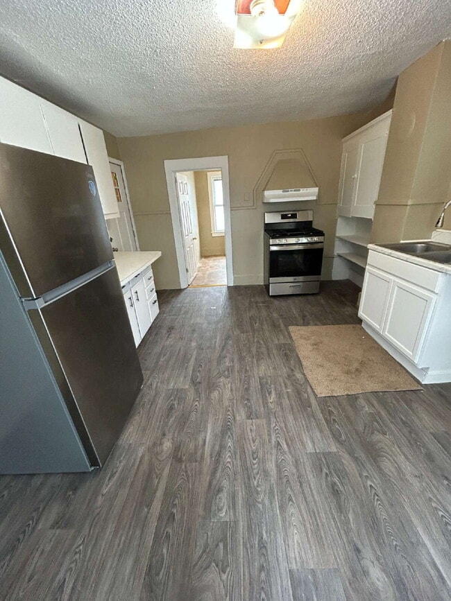 Building Photo - 1 Bedroom Available in Mount Morris – Available August 15th, 2026 Unit Apt 2