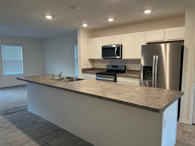 Photo - 2450 Bella Dr