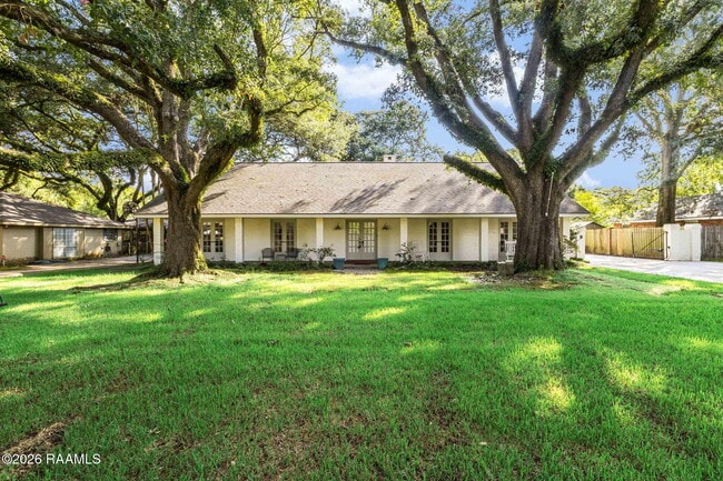 Building Photo - 320 Lippi Blvd