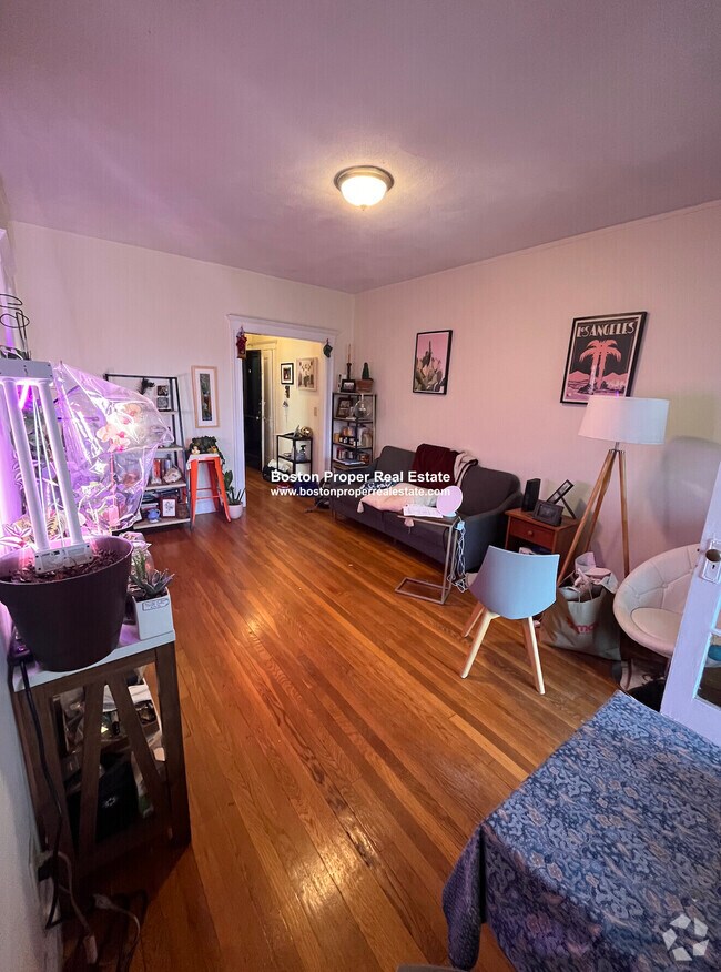 Building Photo - 15 Melvin Ave Unit 10 Rental