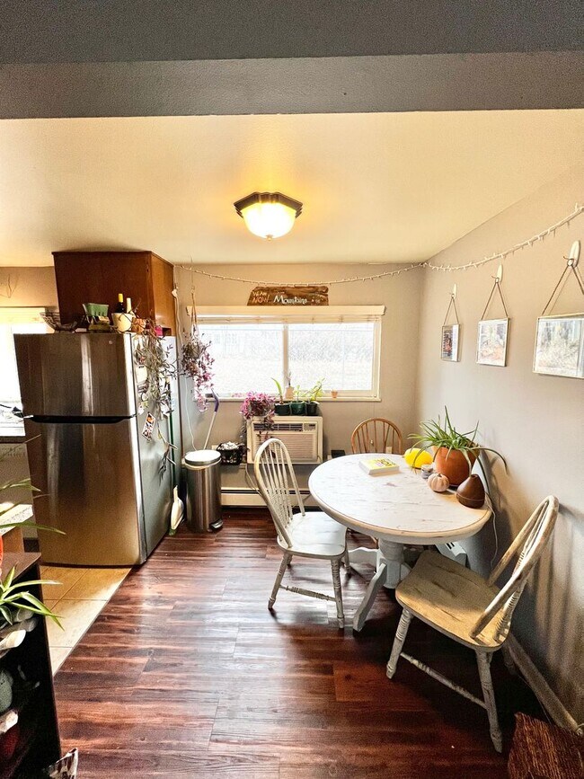 Photo - Locust312 (CW-KS) Unidad 3