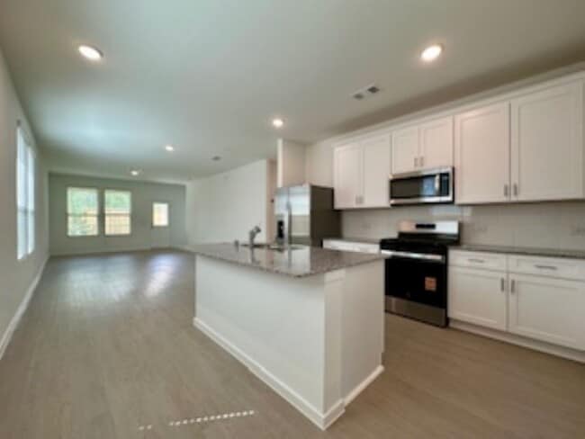 Photo - 500 Kinglet Dr