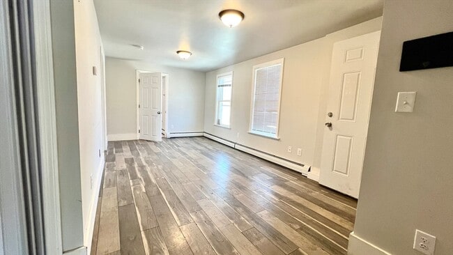 Photo - 164 Pleasant St Unit 3