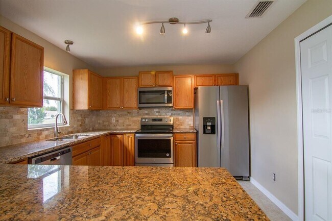 Photo - 402 Bridgewater Ct