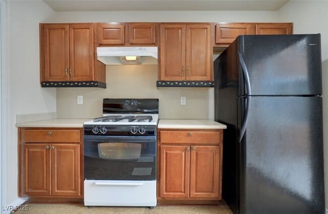 Photo - 1057 Appleblossom Time Ave