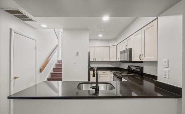 Photo - 18120 Windsor Hill Dr Unidad 106