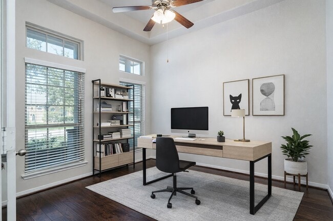 Photo - 22918 Caverly Ln