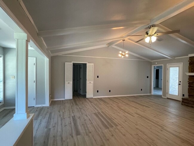 Photo - 8801 Meandering Way