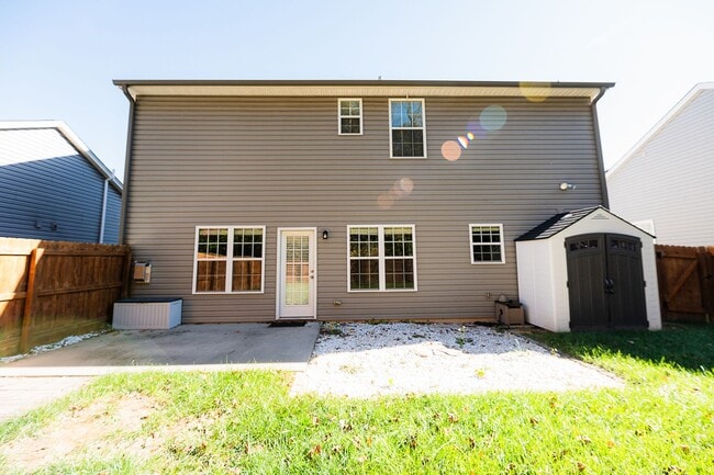 Photo - Amazing 4 bedrooms, 2.5 baths 2-story home in Clemmons w/ 2 car garage/fenced in backyard