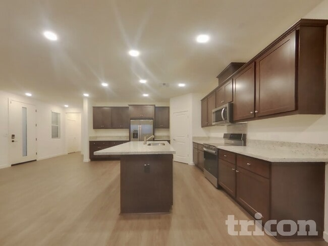 Photo - 2050 Delta Vw Ave