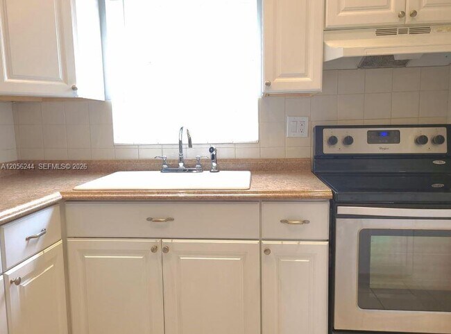 2528 Emory Dr E Unit C