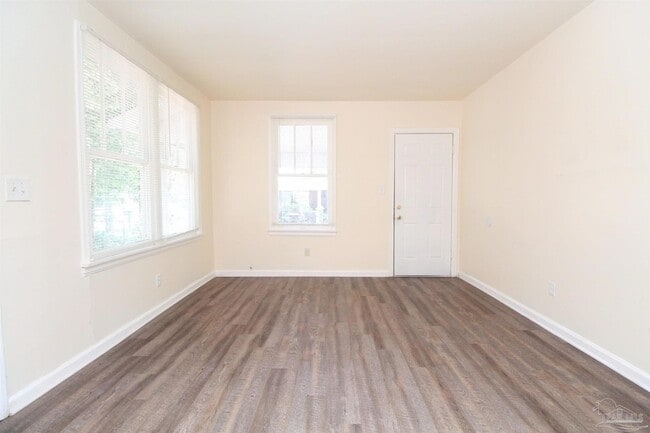Photo - 1218 N Kirk St