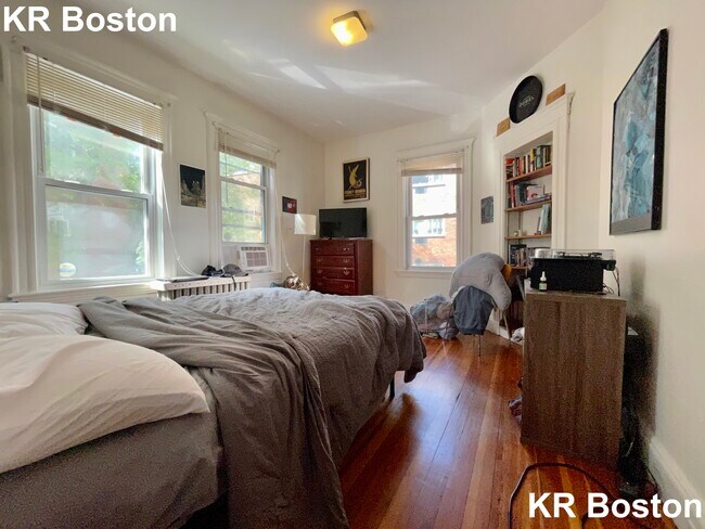 Photo - 205 Kelton St Unit 102