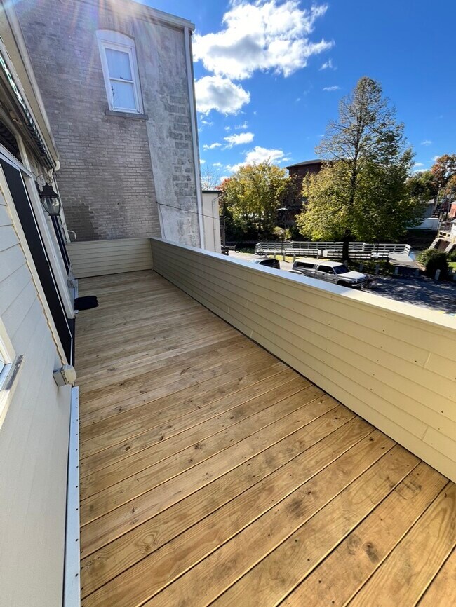 21 Jordan St Unit Apartment 1 Skaneateles, NY