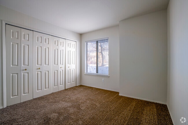 2BR, 1BA - 968SF - Bedroom 1