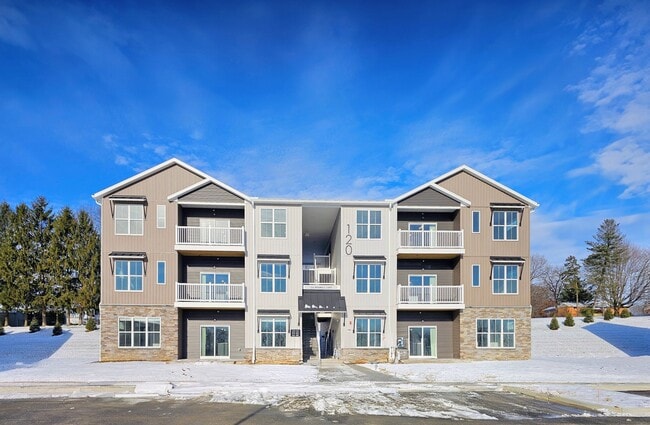 Photo - Briar Ridge Commons