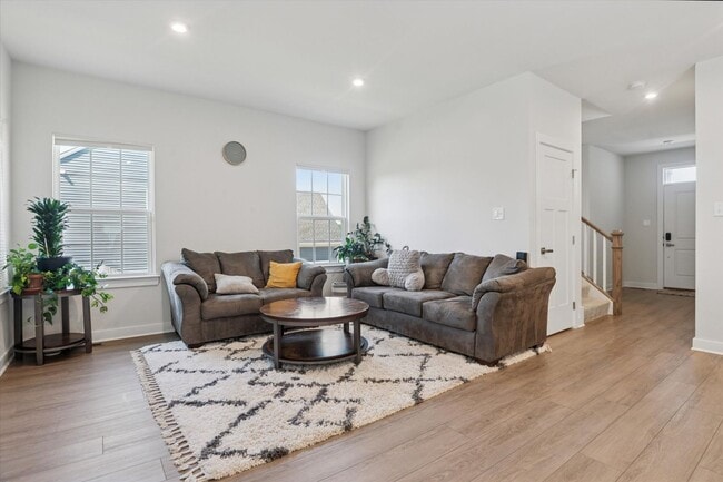 Photo - Beautifully Upgraded 4B/3.5B Home with Dec...