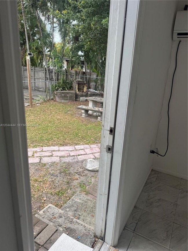 Photo - 3271 NW 15th St