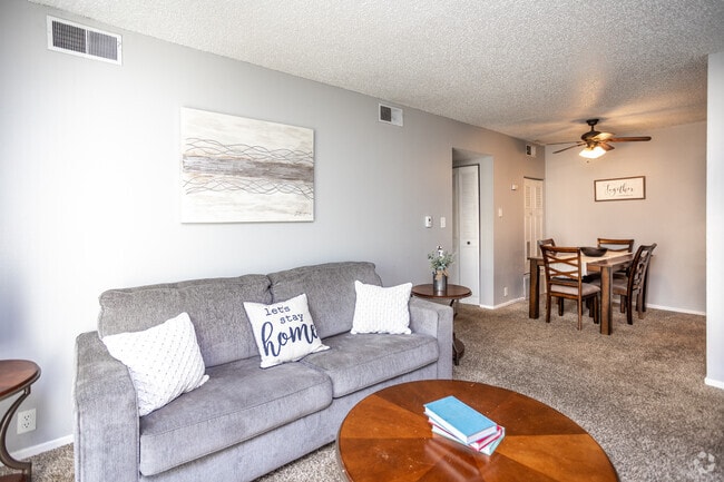 2BR, 2BA - 900 SF