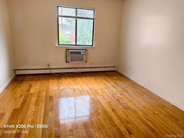 Photo - 43-44 249th Street Unit Apartamento