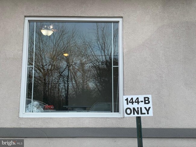 Photo - 144 WATER St