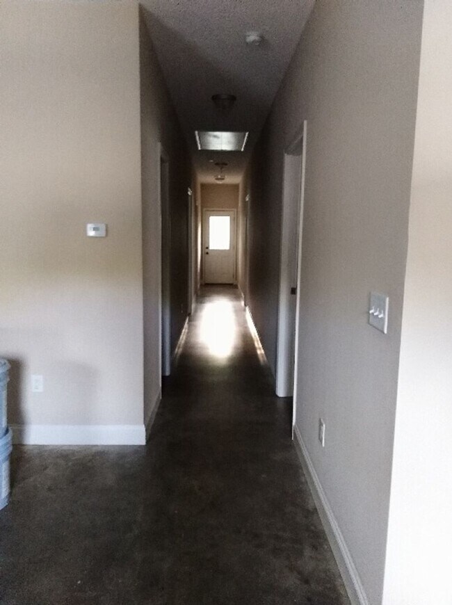 408 Shady Pk Cv