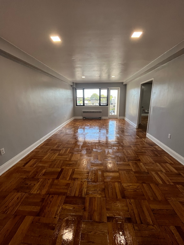 Building Photo - 56 S Munn Ave Rental