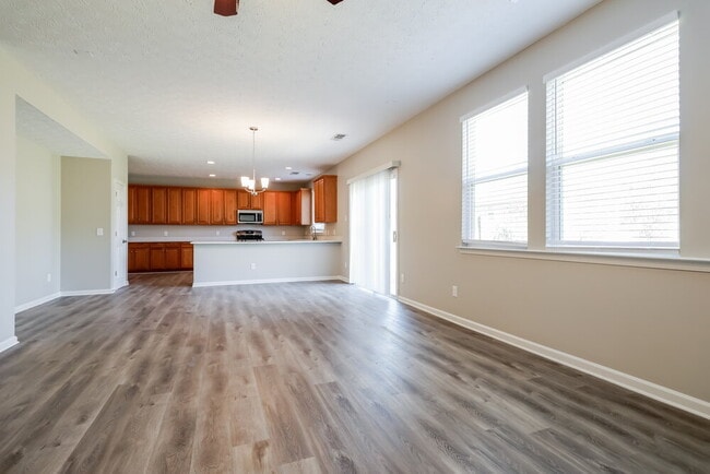 Photo - 1928 White Top Rd SE