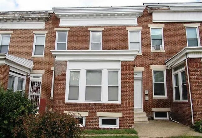 Building Photo - 3213 The Alameda