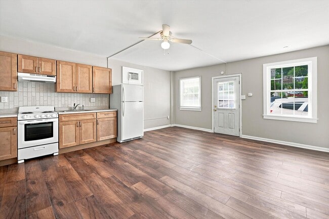 Photo - 571 Olive St Unit A