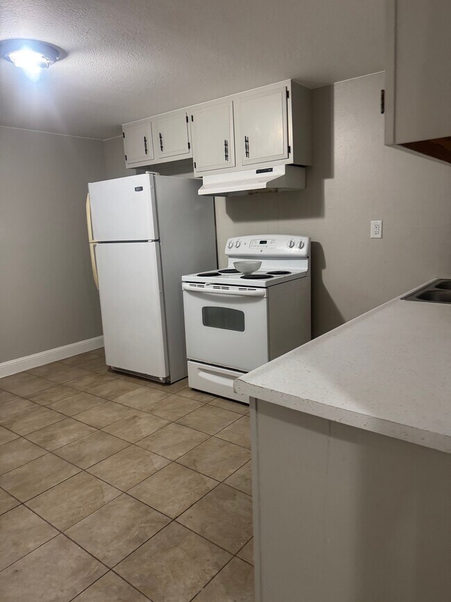 3950 Turnpike Dr Unidad 2